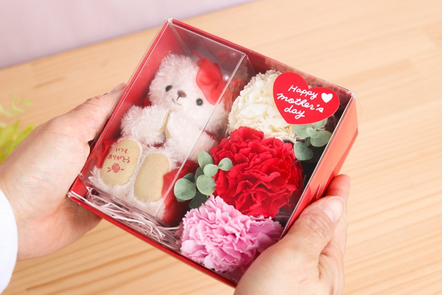 【5月10日は母の日】ほっこりやさしいテディベアの母の日ギフトはいかが？