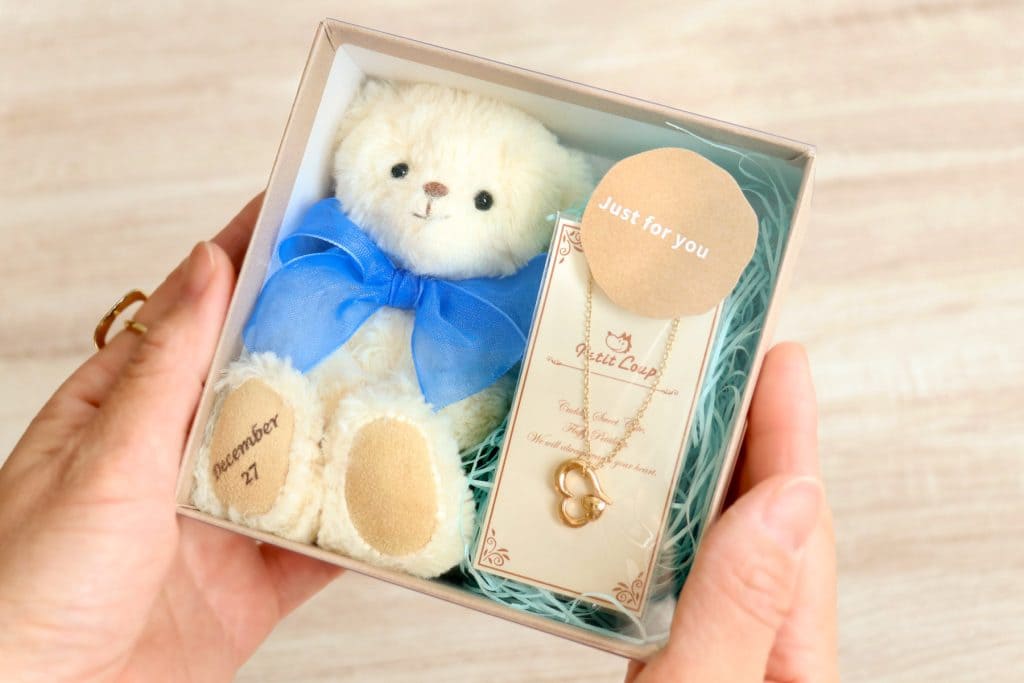 ホワイトデー　アクセサリー