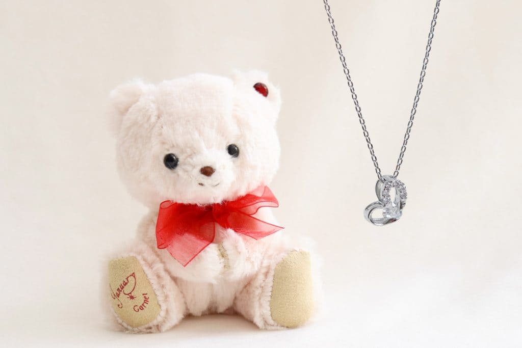 ホワイトデー　ネックレス